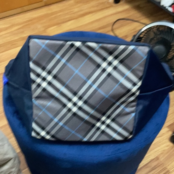 Burberry - Picture 4 of 8